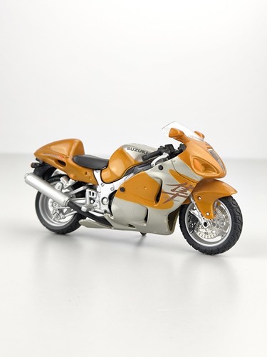 Maisto suzuki gsx1300r - suzuki,